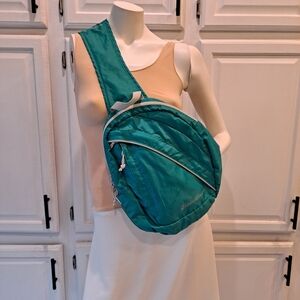 Eddie Bauer Turquoise Teal Rippac 10L Sling Backpack